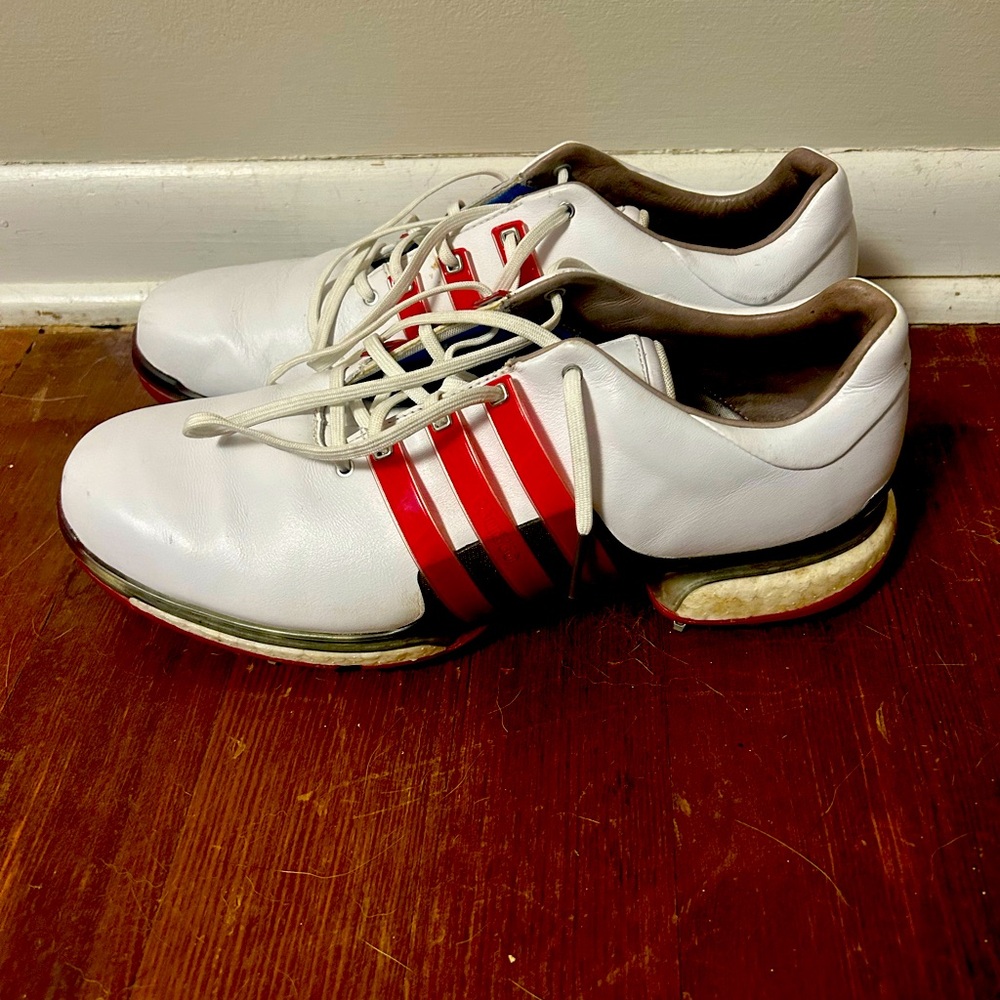 Size 13 White/Red Mens Adidas Golf Shoes. In great condition, and only worn once